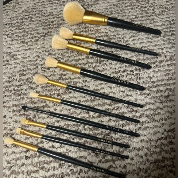 Set of 10 makeup brushes - Picture 6 of 6